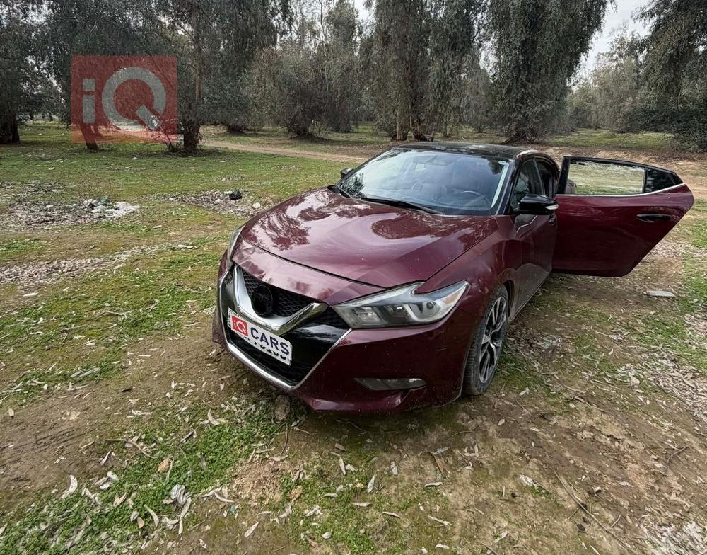 نيسان ماكسيما